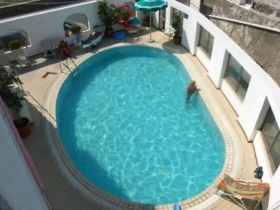 Santa Lucia 3*